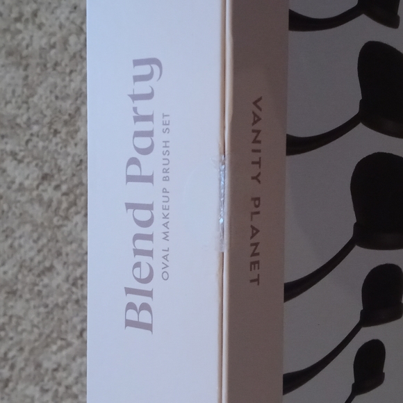 Vanity Planet 10 PC Makeup Brush Set Blend Party - Picture 3 of 4